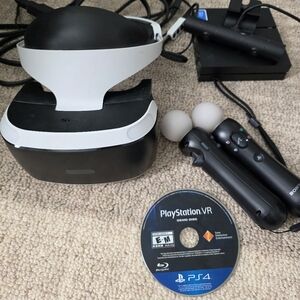 Sony VR Headset with Controllers - GAMES Included